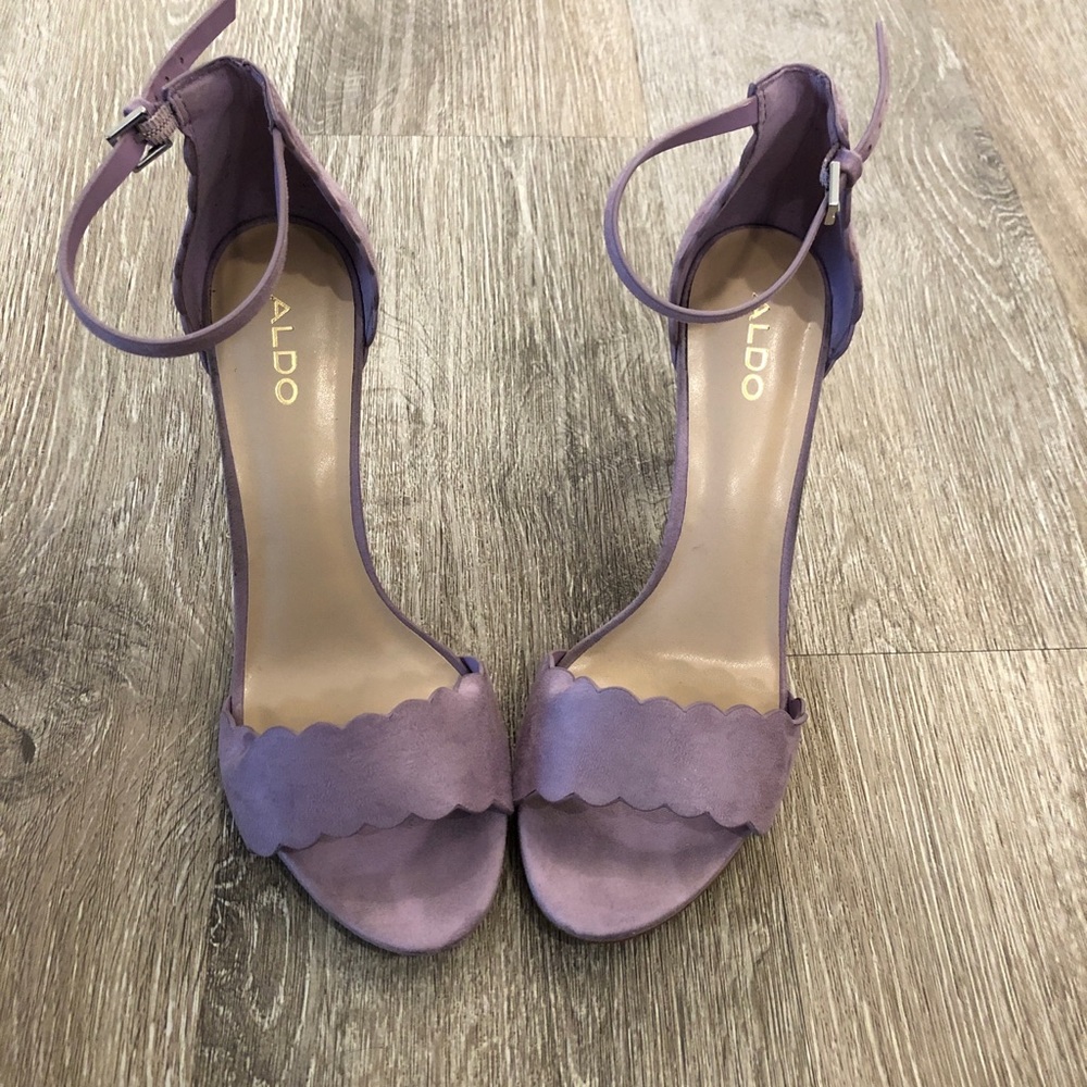 Aldo Size 8 Lavender Strappy Sandals